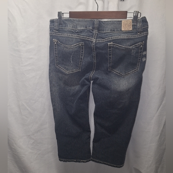Paris blues distressed jean capris size 11 - Picture 3 of 5